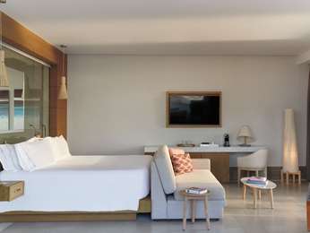 Euphoria Corner Suite Marina View King
