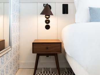Deluxe Room, 2 single beds, balcony with forest view