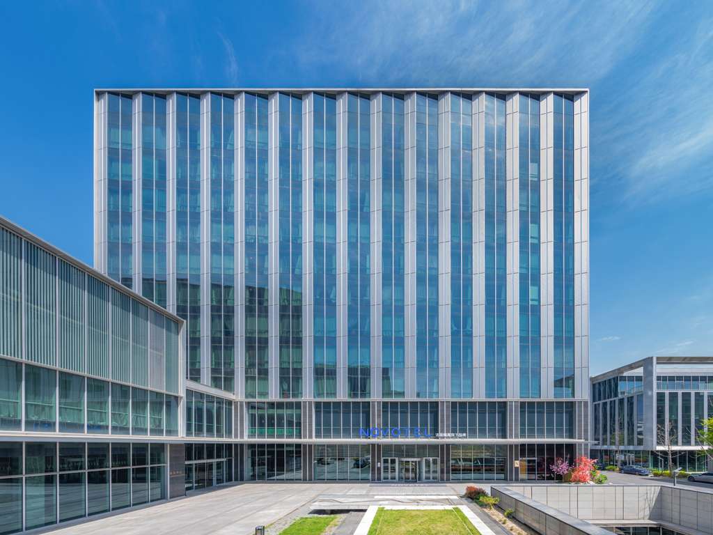 Novotel Shanghai Baoshan Jiusi - Image 2