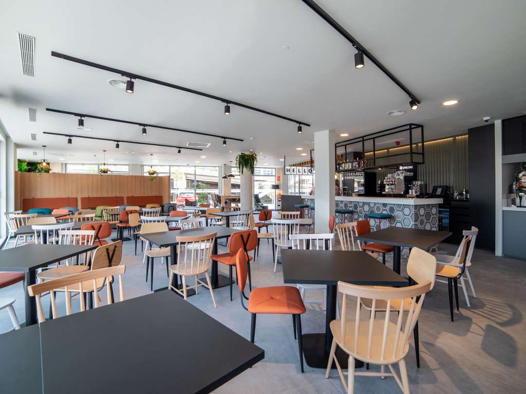 ibis Styles Santander - Image 4