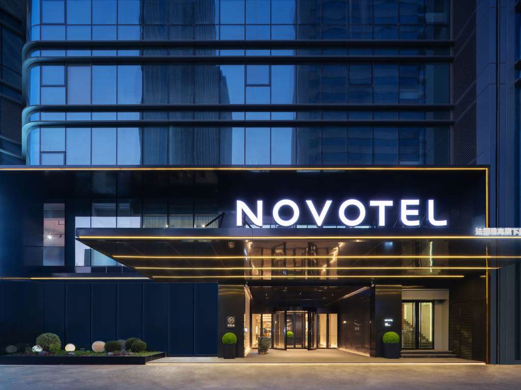 Novotel Dalian Zhongshan Square - Image 2