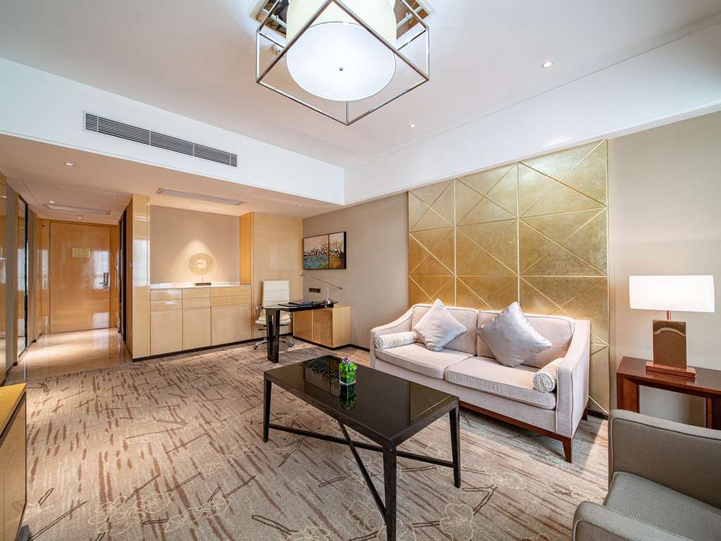 Swissôtel Guangzhou - Image 4