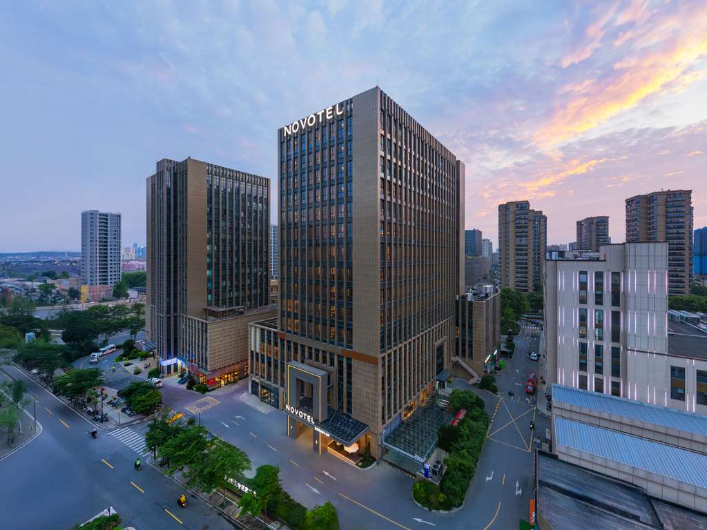 Novotel Hangzhou Xintiandi - Image 1