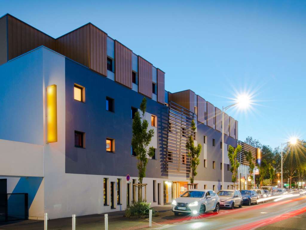 Hotel Eco La Rochelle Centre les Minimes - Image 2