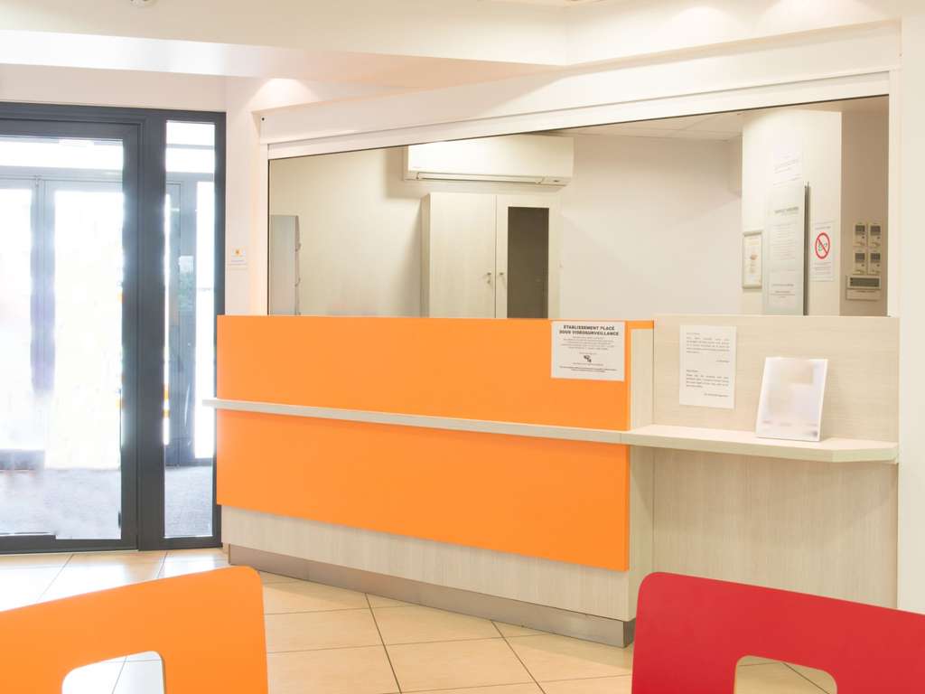 Hotel Eco La Rochelle Centre les Minimes - Image 3