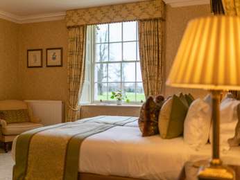 Manor room 2 Twin bed