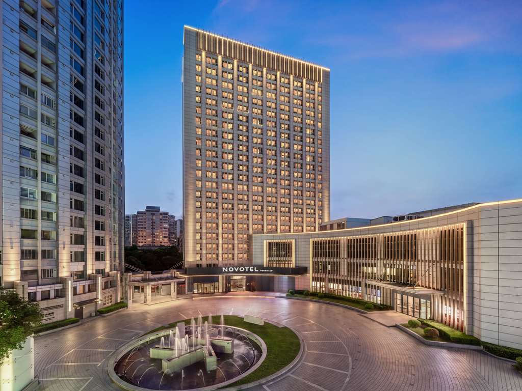 Novotel Shanghai Xujiahui - Image 2