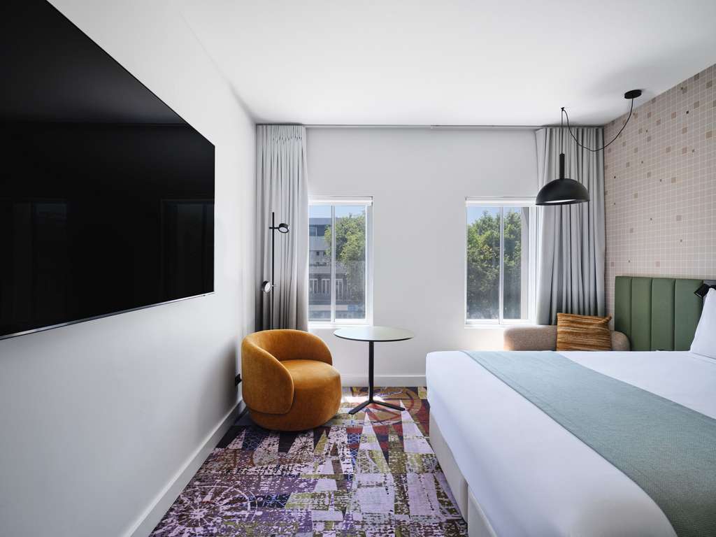 Novotel St Kilda - Image 4