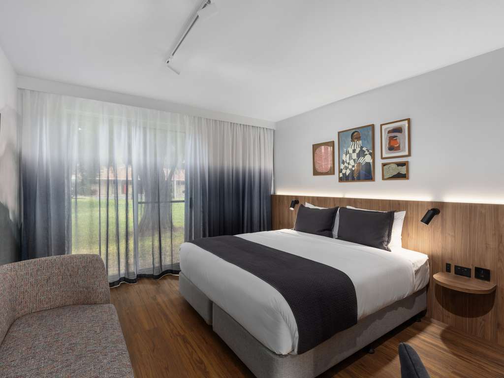 Mantra Mount Gambier - Image 1