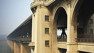 Chiny - Liczba hoteli Wuhan